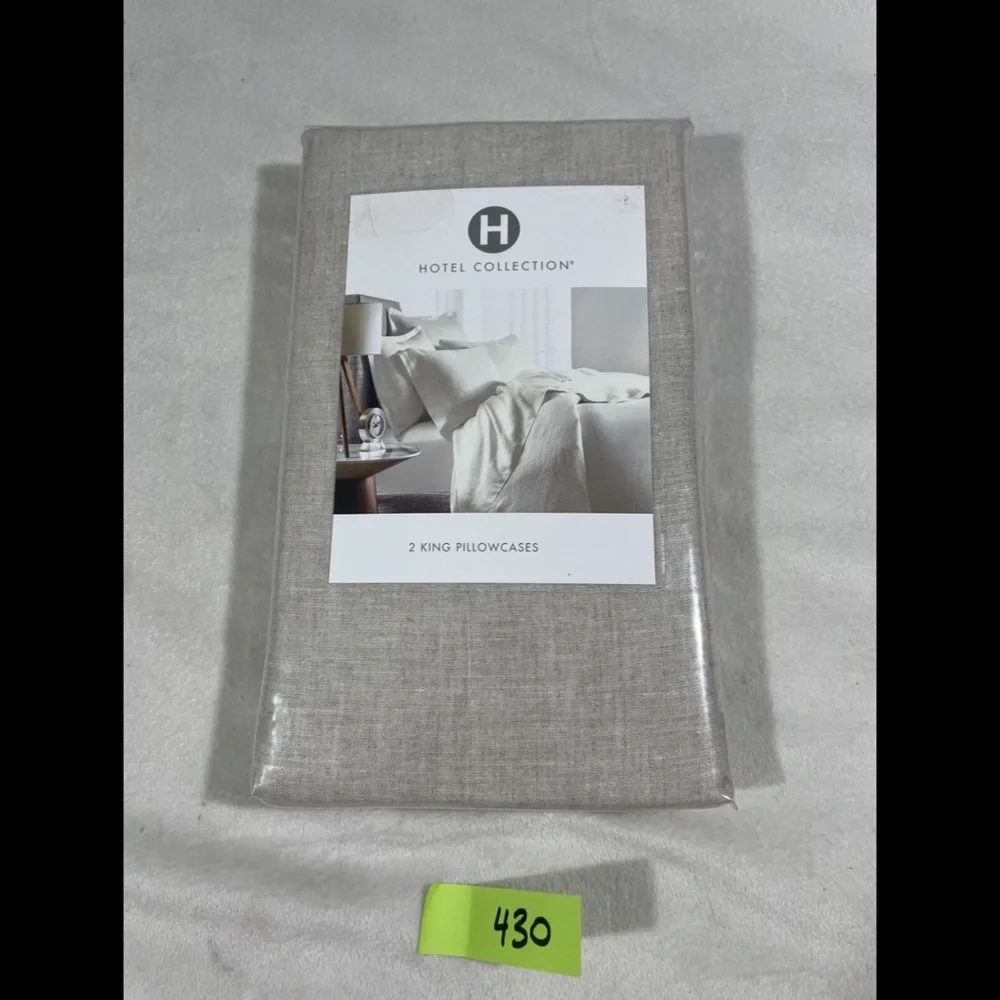 NIB Hotel Collection Linen Dye ( 2 ) King Pillowcases in Beige